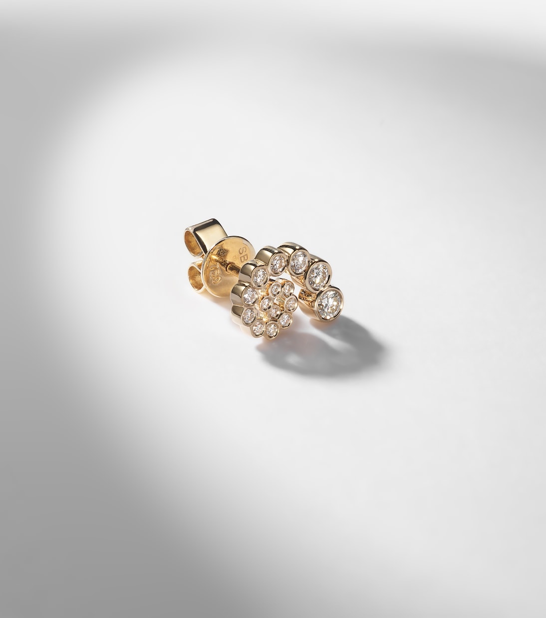 Rêve Escargot Petit 18kt gold earring with diamonds | Sophie Bille Brahe