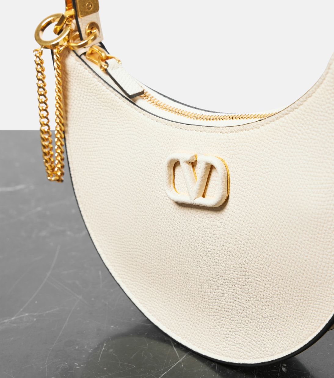 Bolso al hombro VLogo Signature Mini de piel | Valentino Garavani