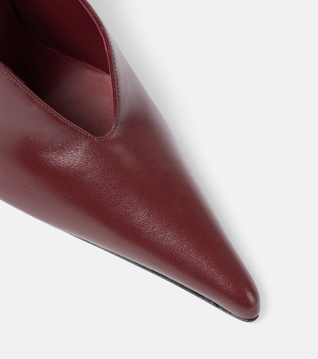 Scarpe con tacco in pelle MAGDA BUTRYM, stile giovane e moderno, modello 105