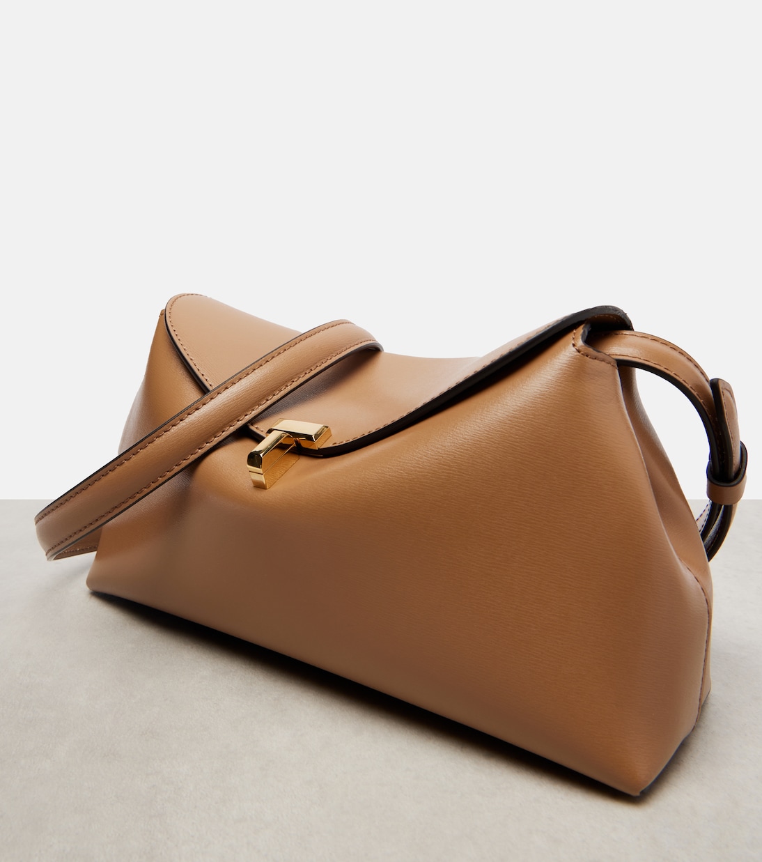 Clutch T-Lock Small aus Leder | Toteme