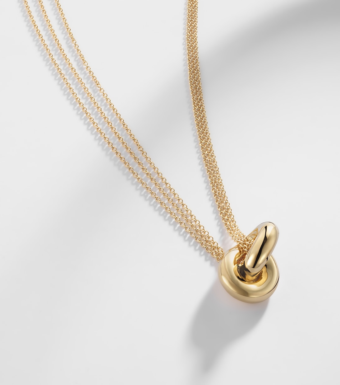 Legacy Knot Big 18kt gold necklace | Engelbert