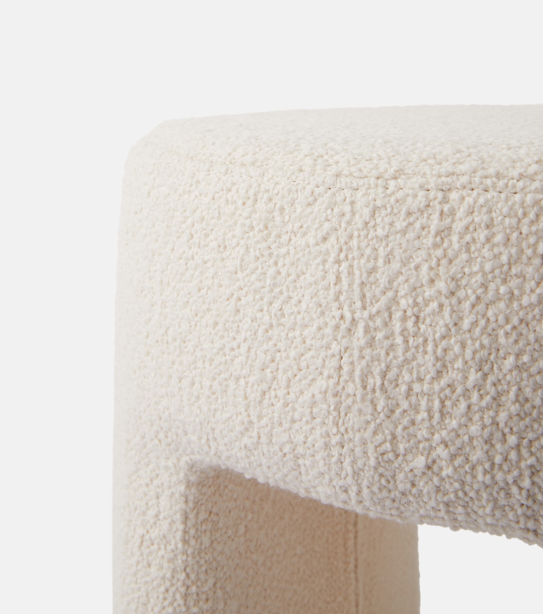 Sequoia bouclè pouf | Fredericia Furniture