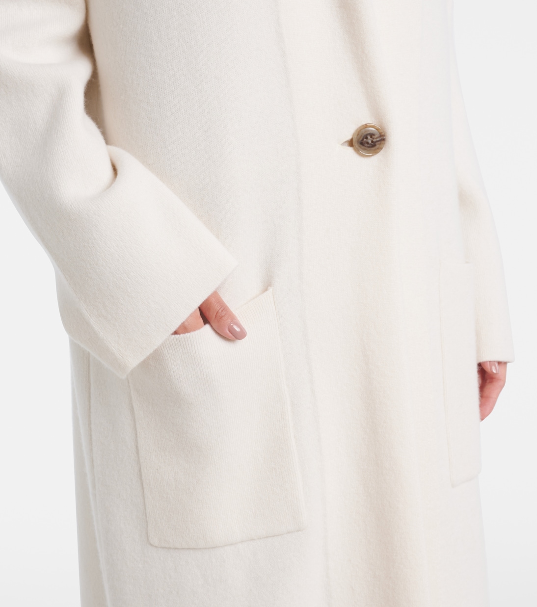 Amie cashmere coat | Lisa Yang