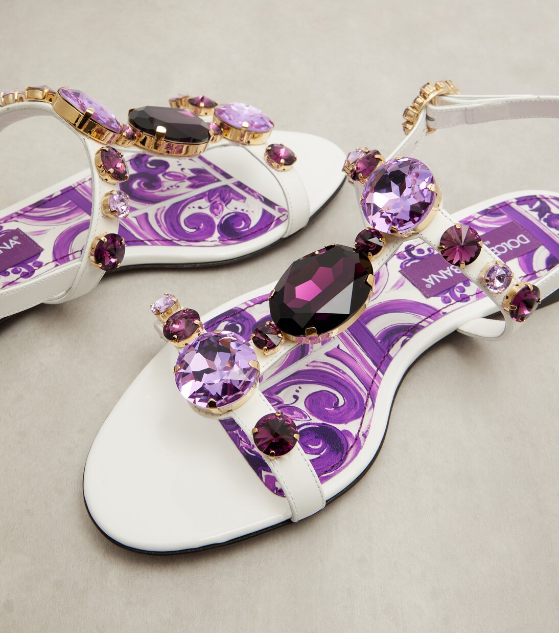 Sandalen aus Leder mit Kristallen | Dolce&Gabbana