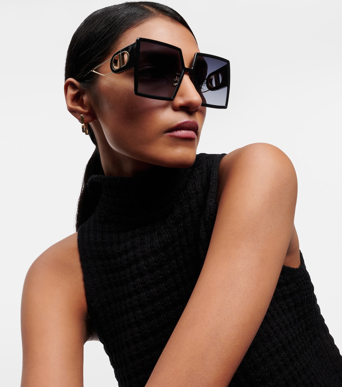 Occhiali da sole DIOR 30Montaigne SU per stile giovane e audace