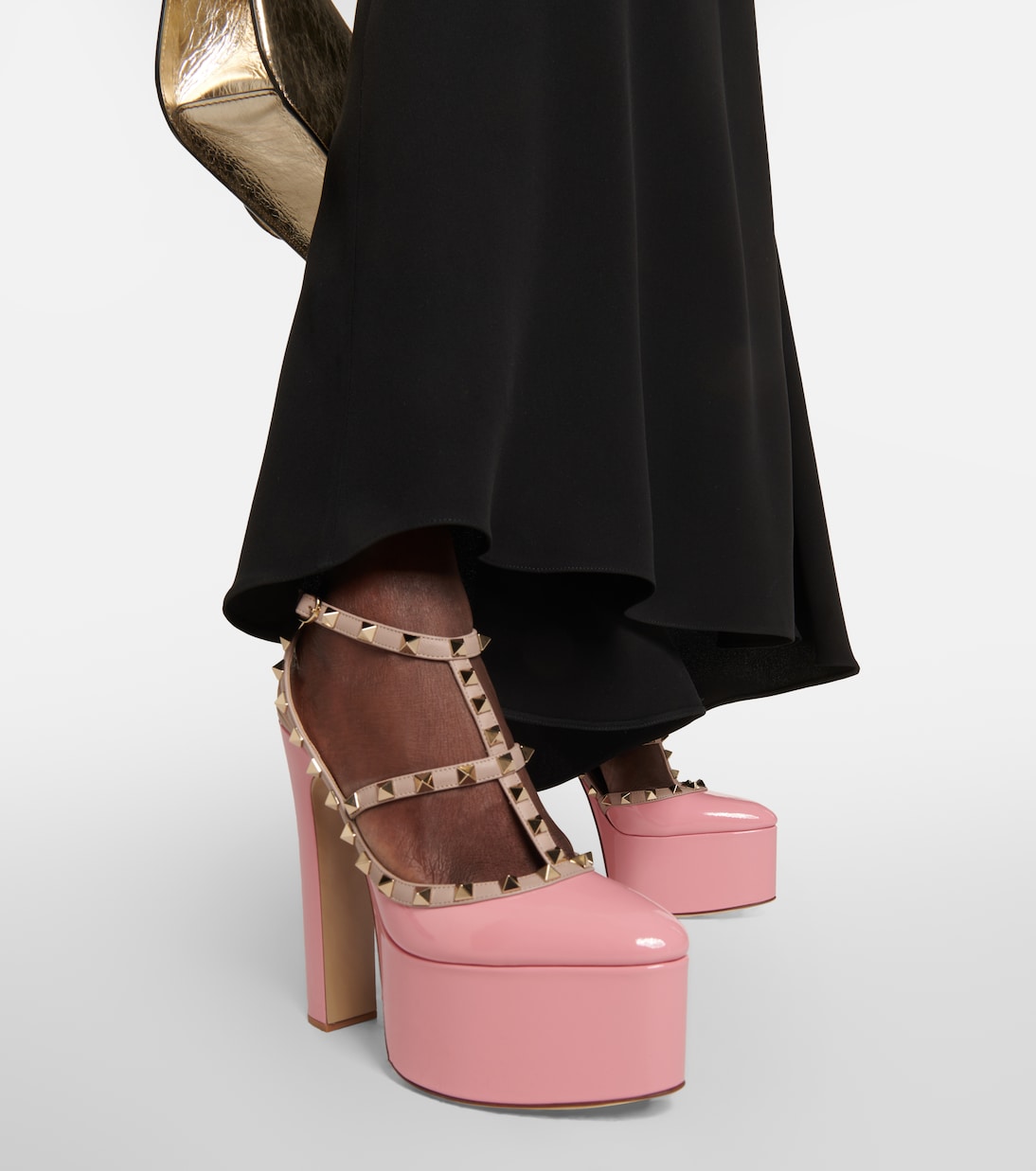 Salones Rockstud de charol con plataforma | Valentino Garavani