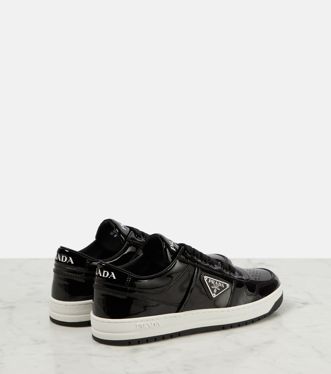 Sneakers Downtown in vernice | Prada