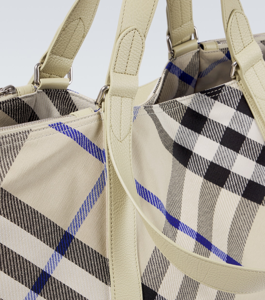 Burberry large tote hotsell