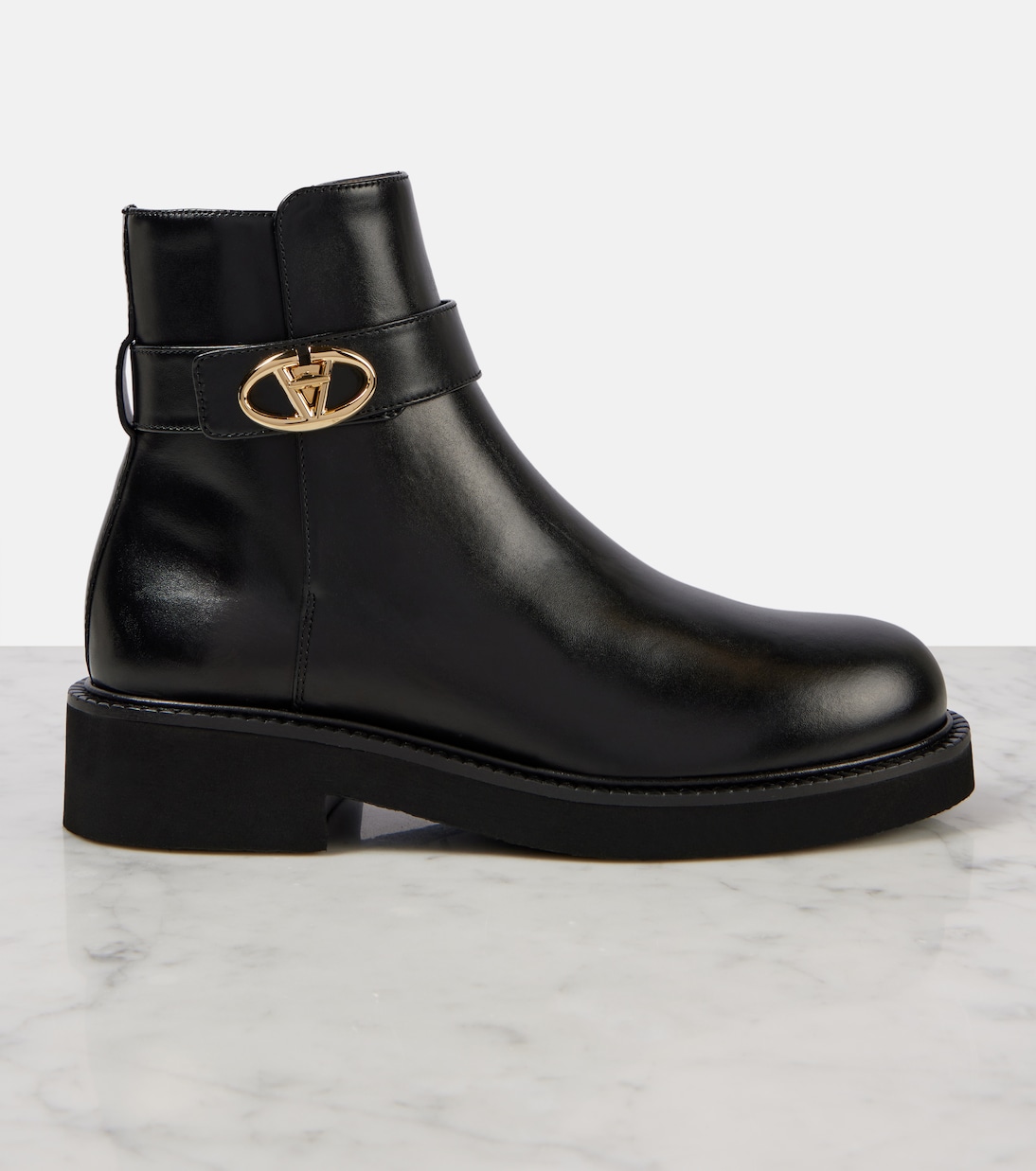 VLogo Locker leather bootie | Valentino Garavani