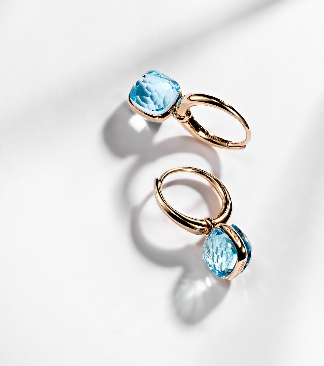 Nudo Mini 18kt rose gold earrings with topazes | Pomellato