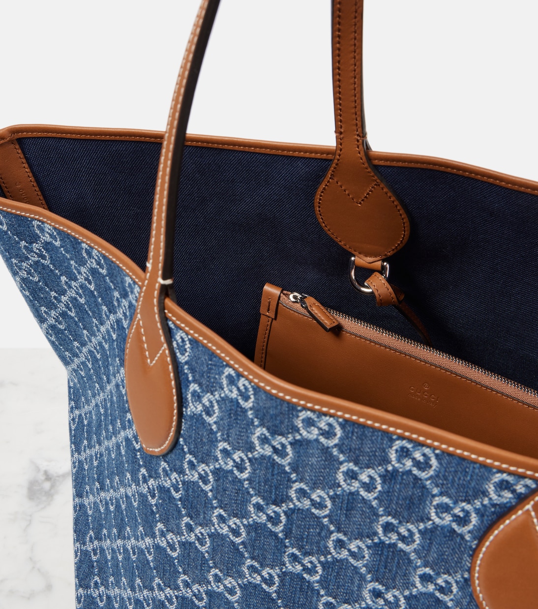 Sac Gucci Totissima GG Medium en jean | Gucci
