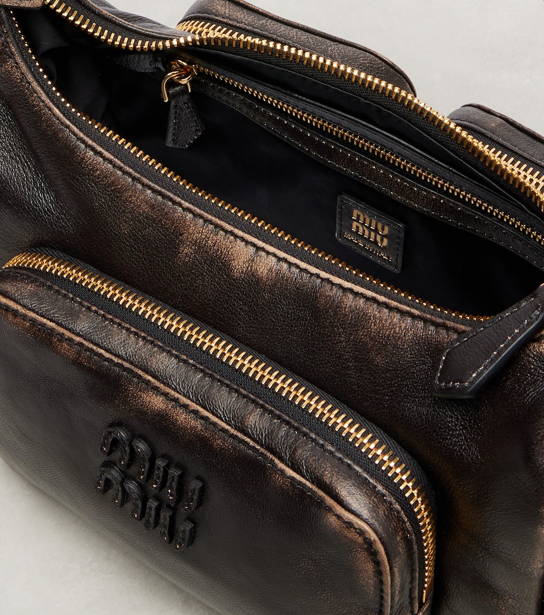 Pocket Medium leather shoulder bag | Miu Miu