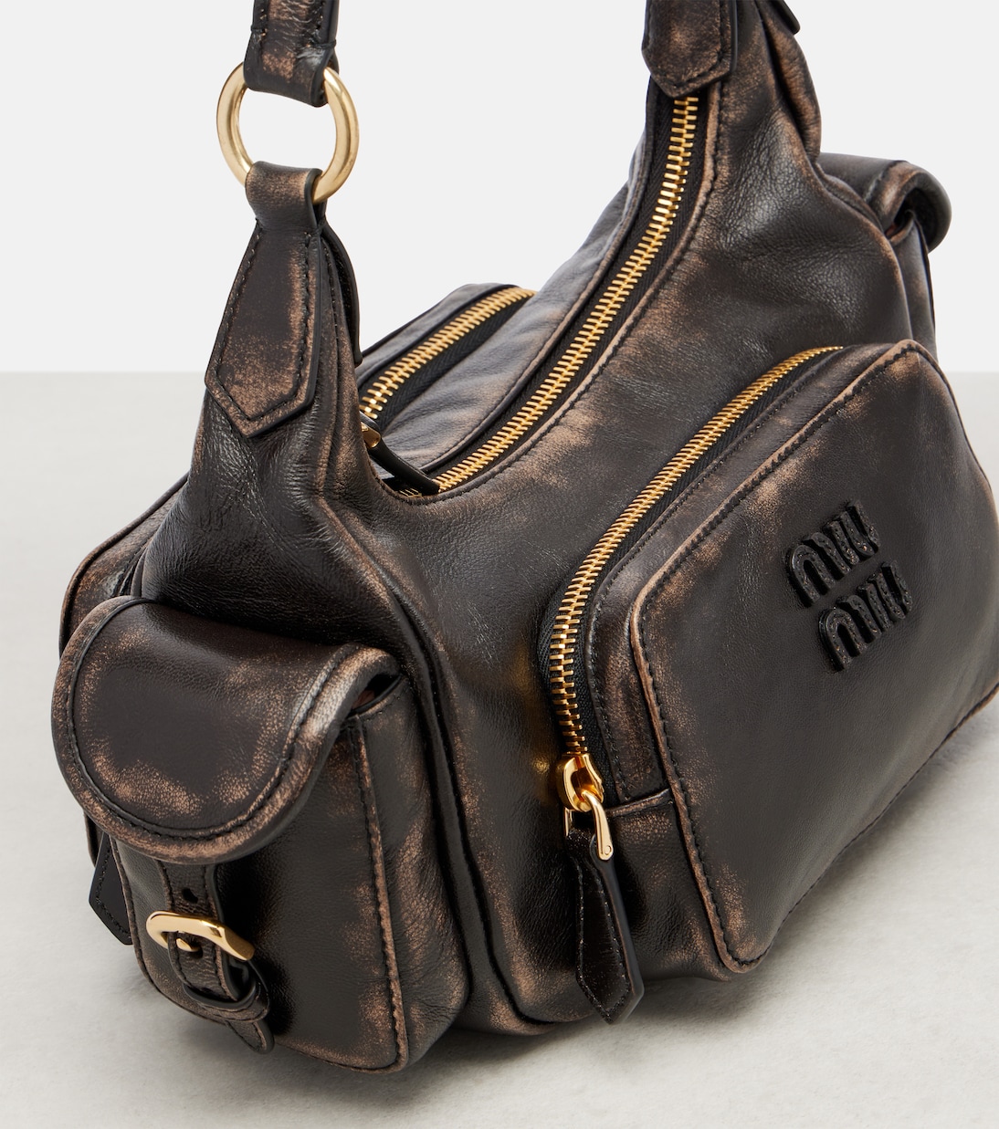 Pocket Medium leather shoulder bag | Miu Miu