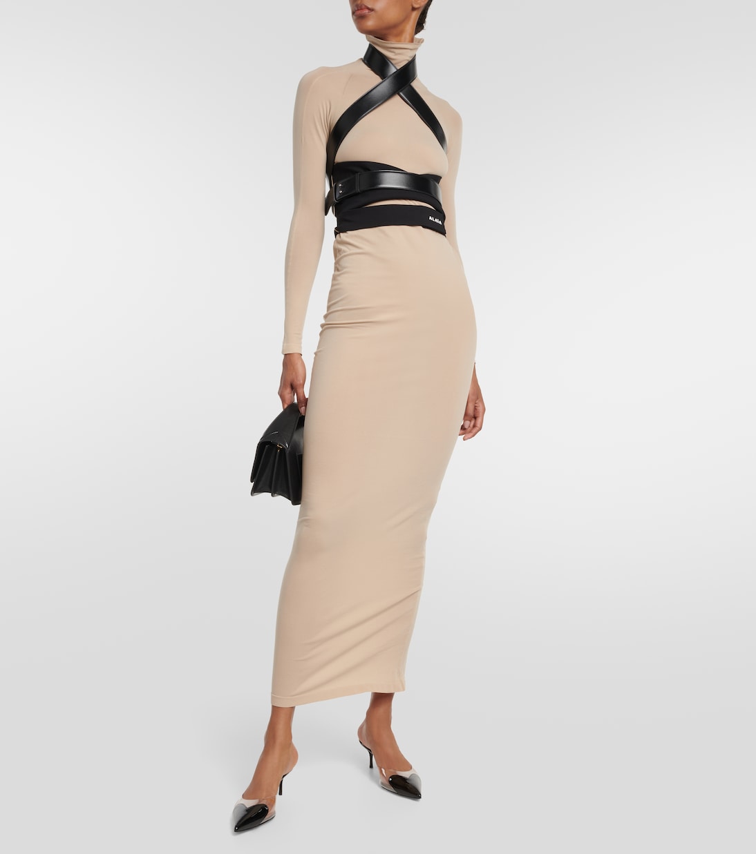Vestido Maxi de Punto Alaïa con Cuello Alto para Jóvenes Modernos