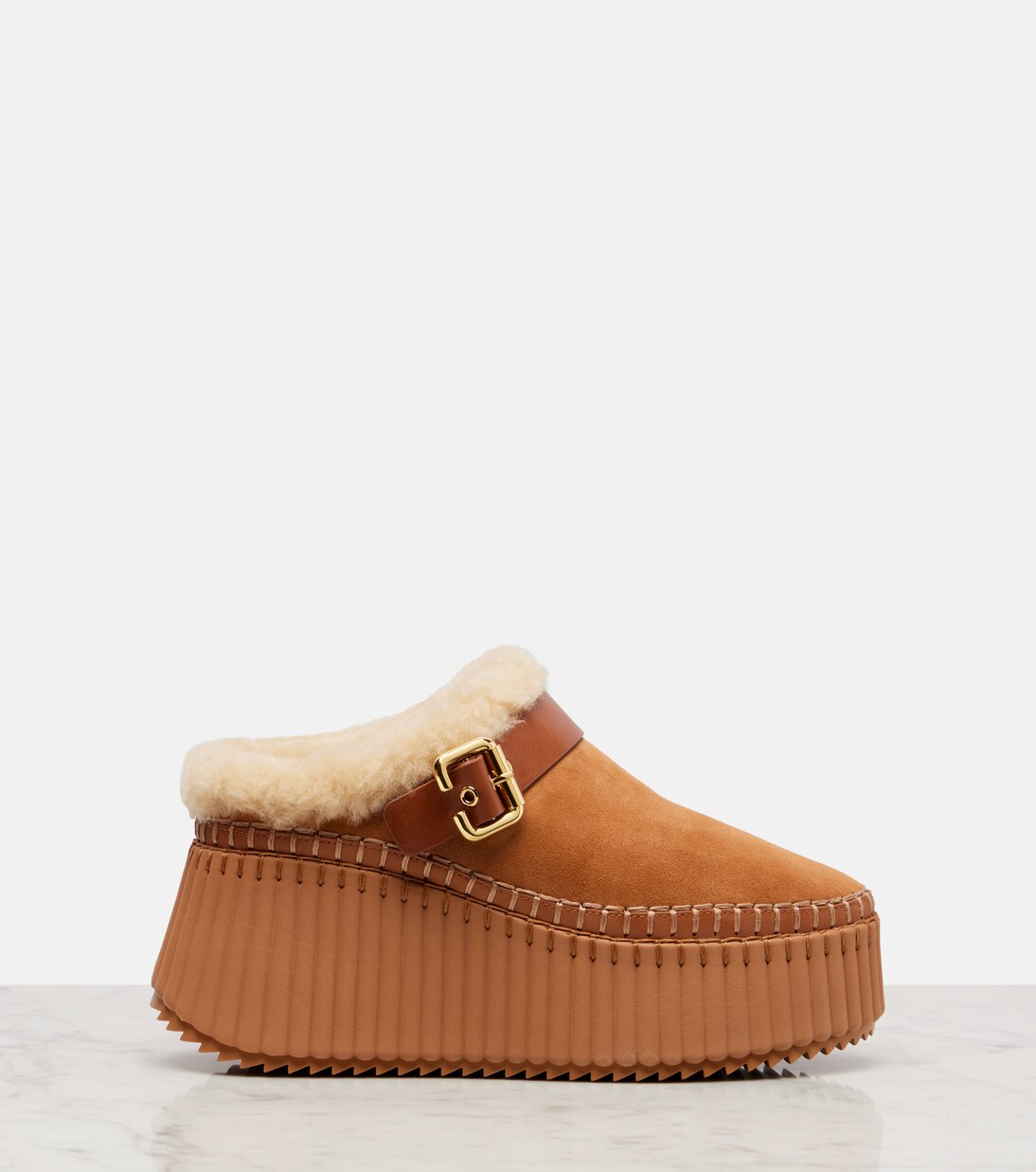 Plateau-Slippers Nama 80 aus Veloursleder | Chloé