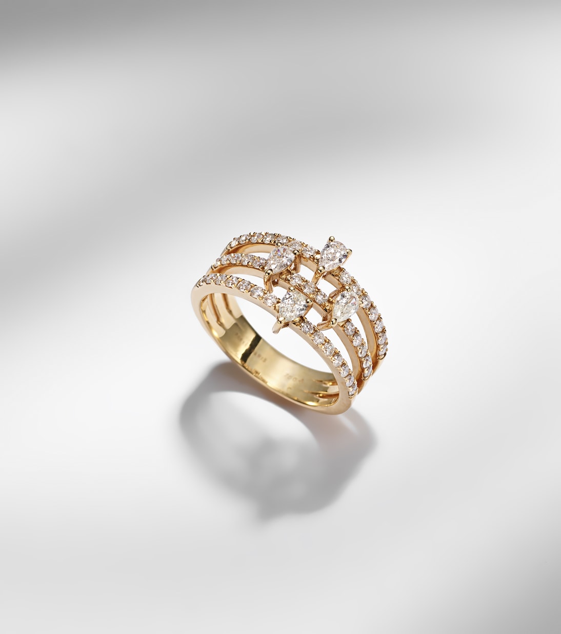 Anello in oro 18kt PERSÉE Hera con diamanti, gioiello chic per giovani