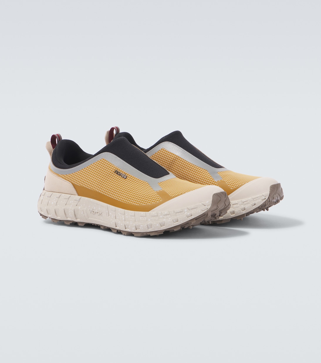 Slip-Ons 003 | Norda