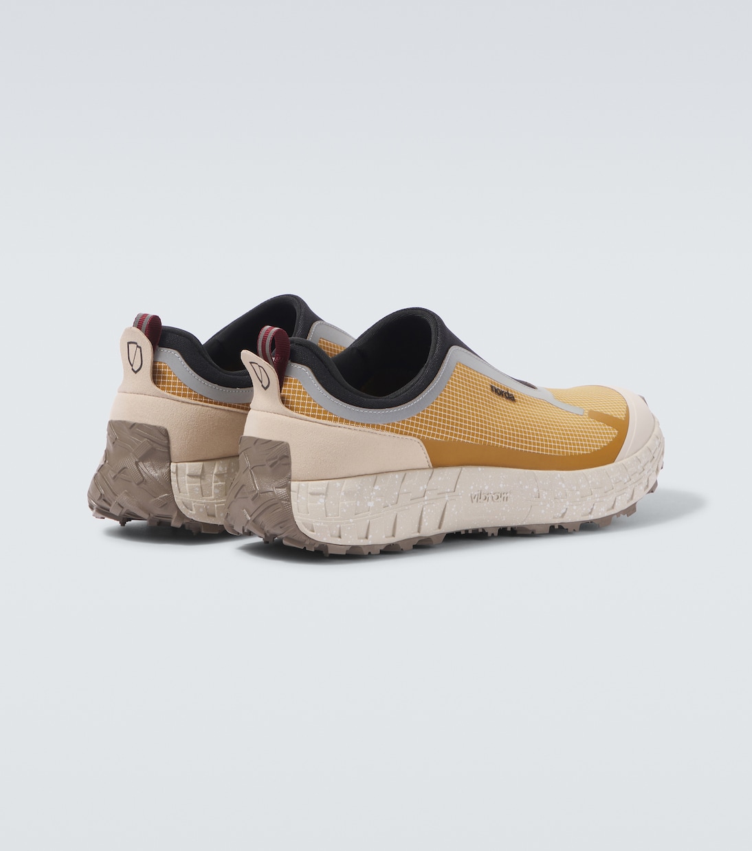 Slip-Ons 003 | Norda