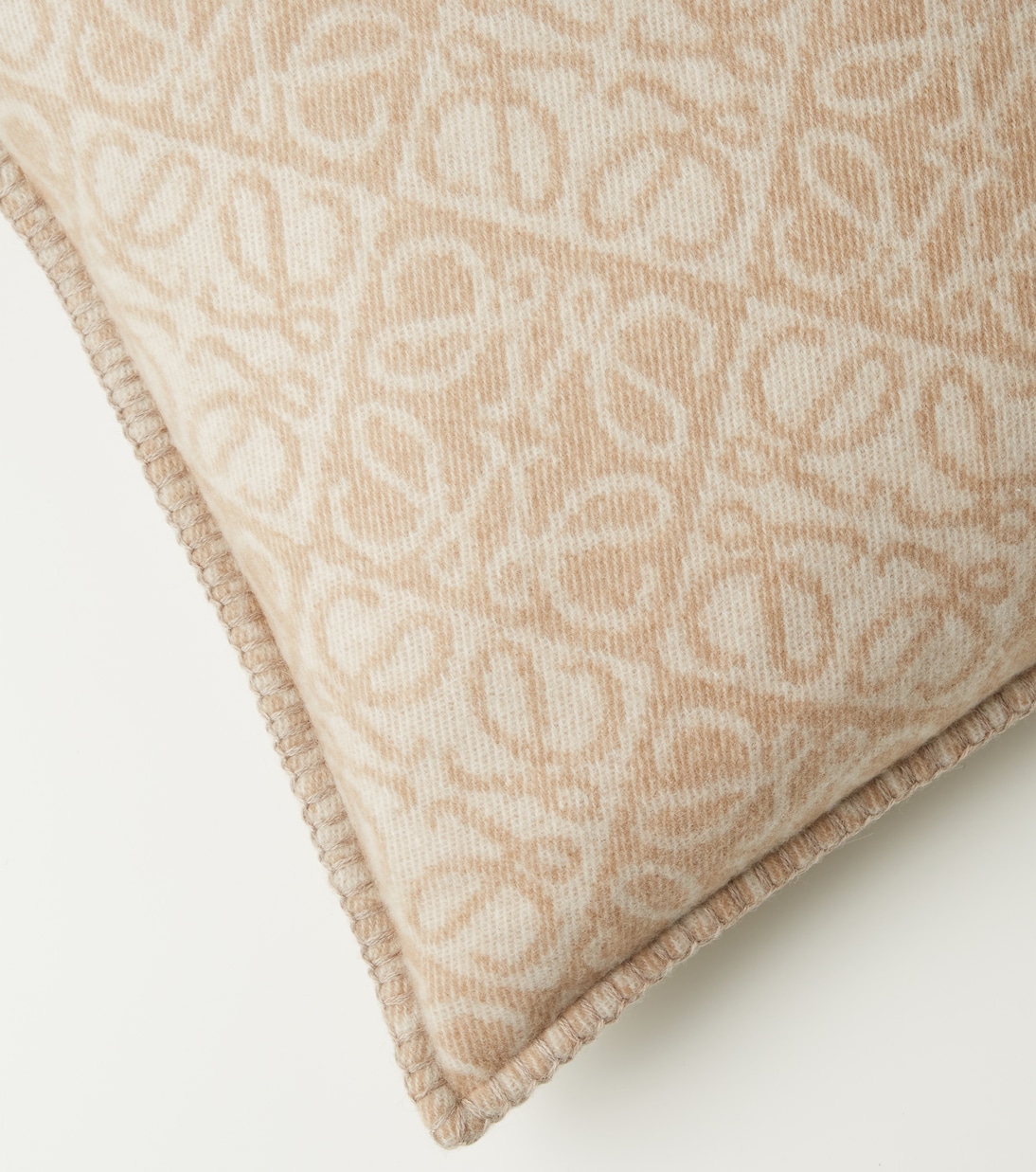 Anagram wool and cashmere cushion | Loewe