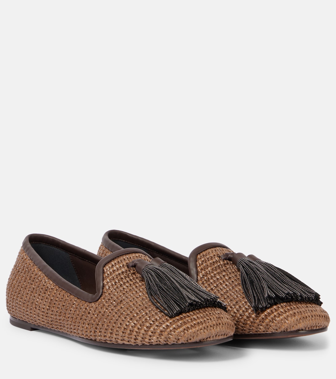 Scarpe intrecciate Brunello Cucinelli: stile giovane e raffinato per il tuo guardaroba italiano.