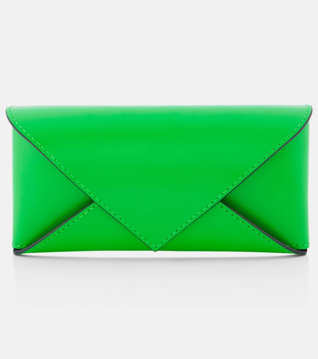 Occhiali da sole BOTTEGA VENETA stile cat-eye per giovani trendy