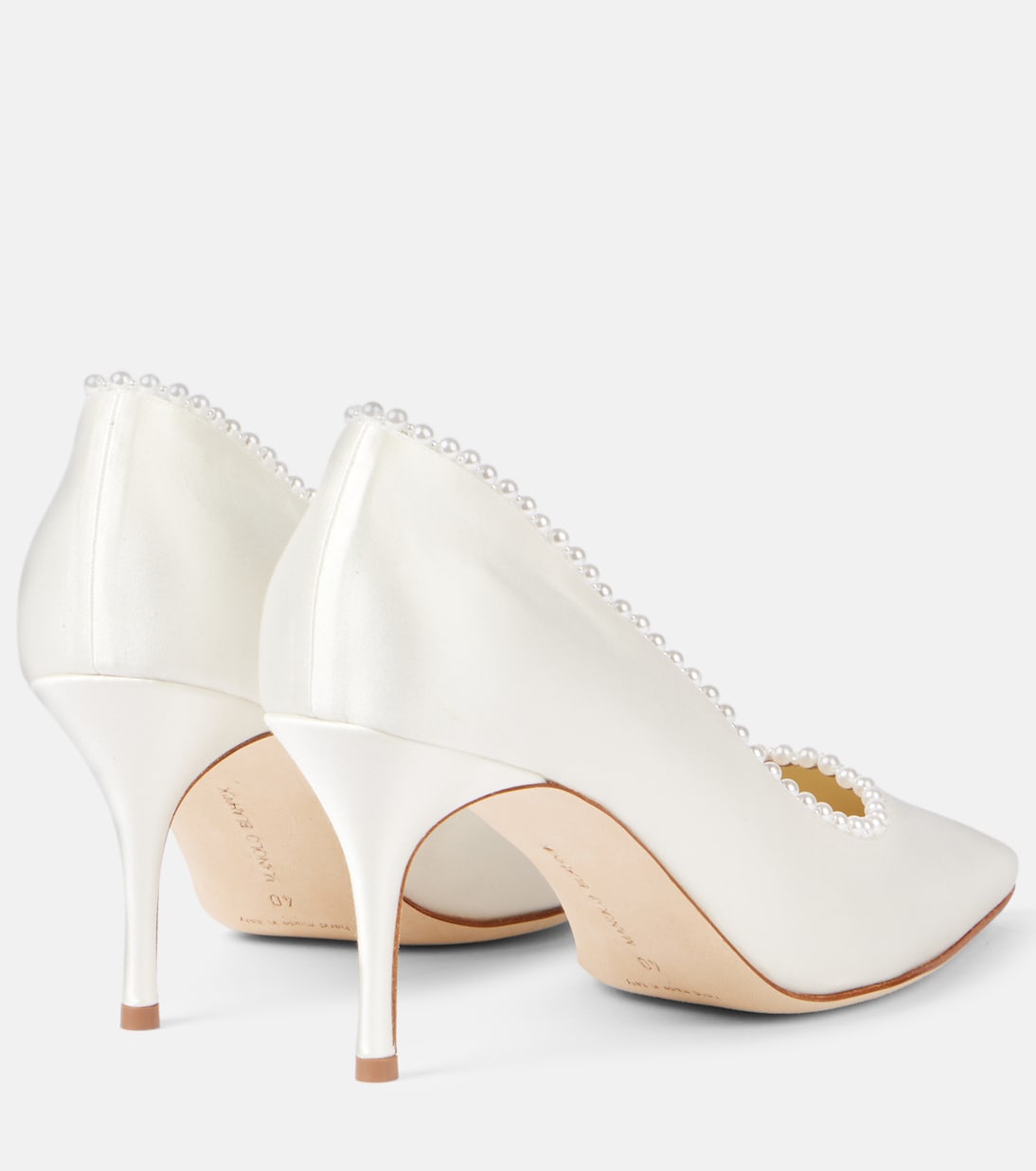 Scarpe con tacco Kifat 70 in raso decorato di Manolo Blahnik per uno stile giovane e chic