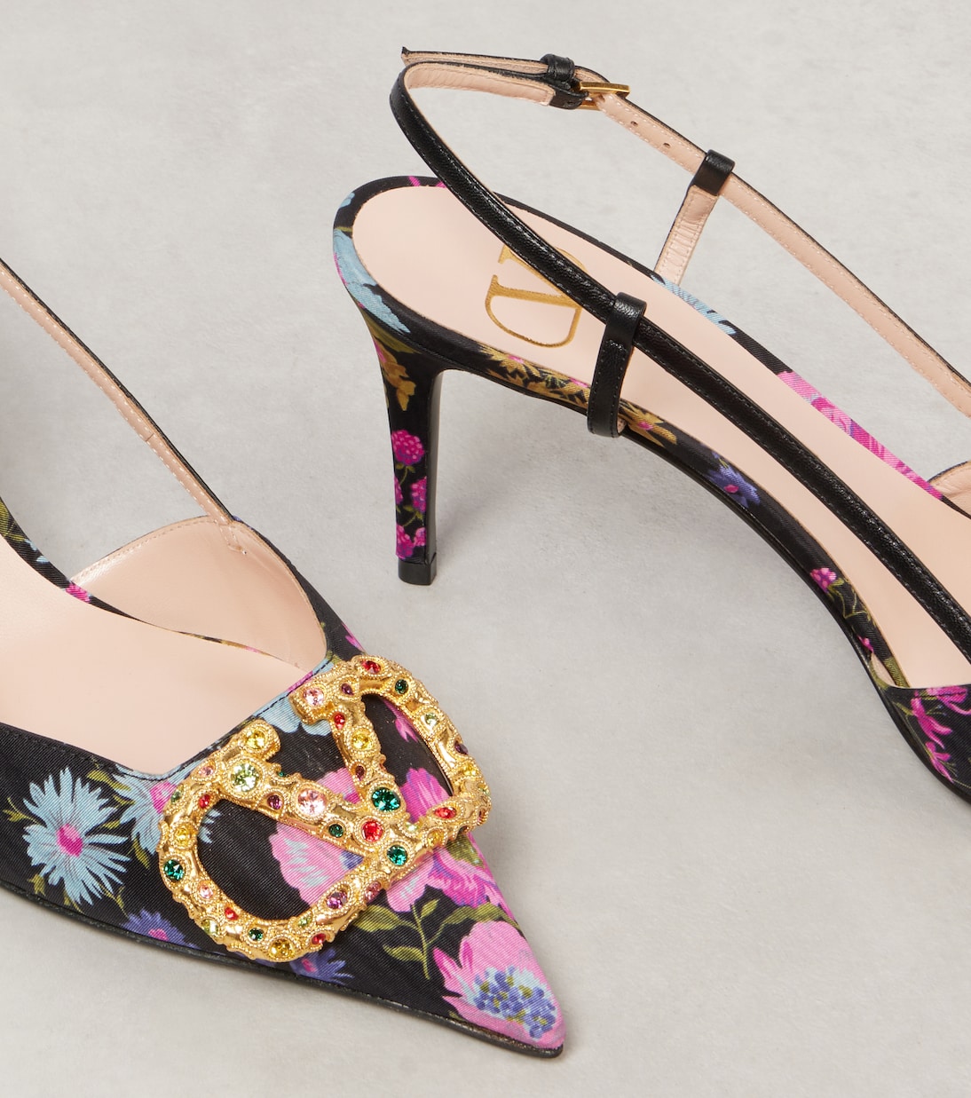 Escarpins slingback VLogo Signature 80 à fleurs | Valentino Garavani