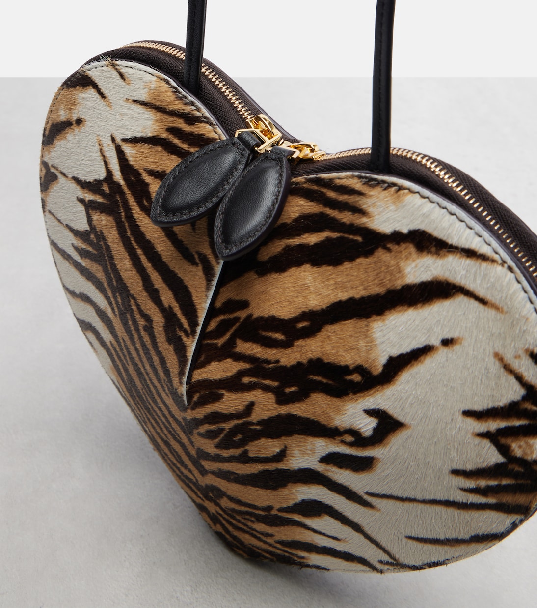 Le Cœur calf hair shoulder bag | Alaïa