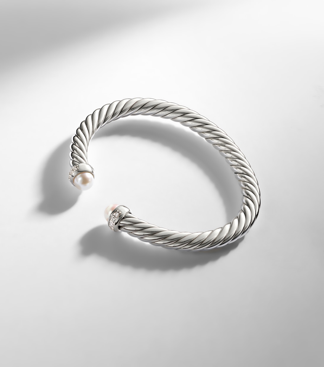 Armreif Cable Flex® aus Sterlingsilber mit Diamanten und Süßwasserperlen | David Yurman