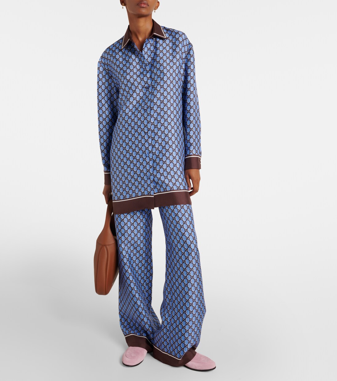 Pantalones Juveniles de Seda Gucci con Corte Amplio y Estilo GG