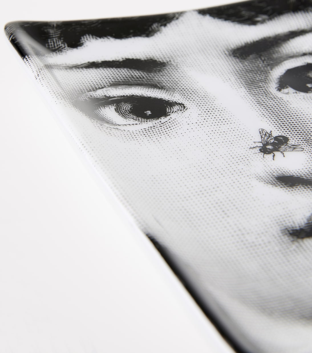 Tema e Variazioni N.363 ashtray | Fornasetti