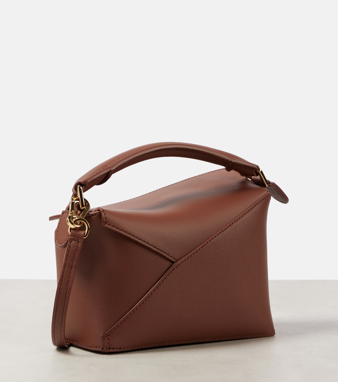 x Suna Fujita Puzzle Edge Hamster Mini crossbody bag in brown - Loewe |  Mytheresa