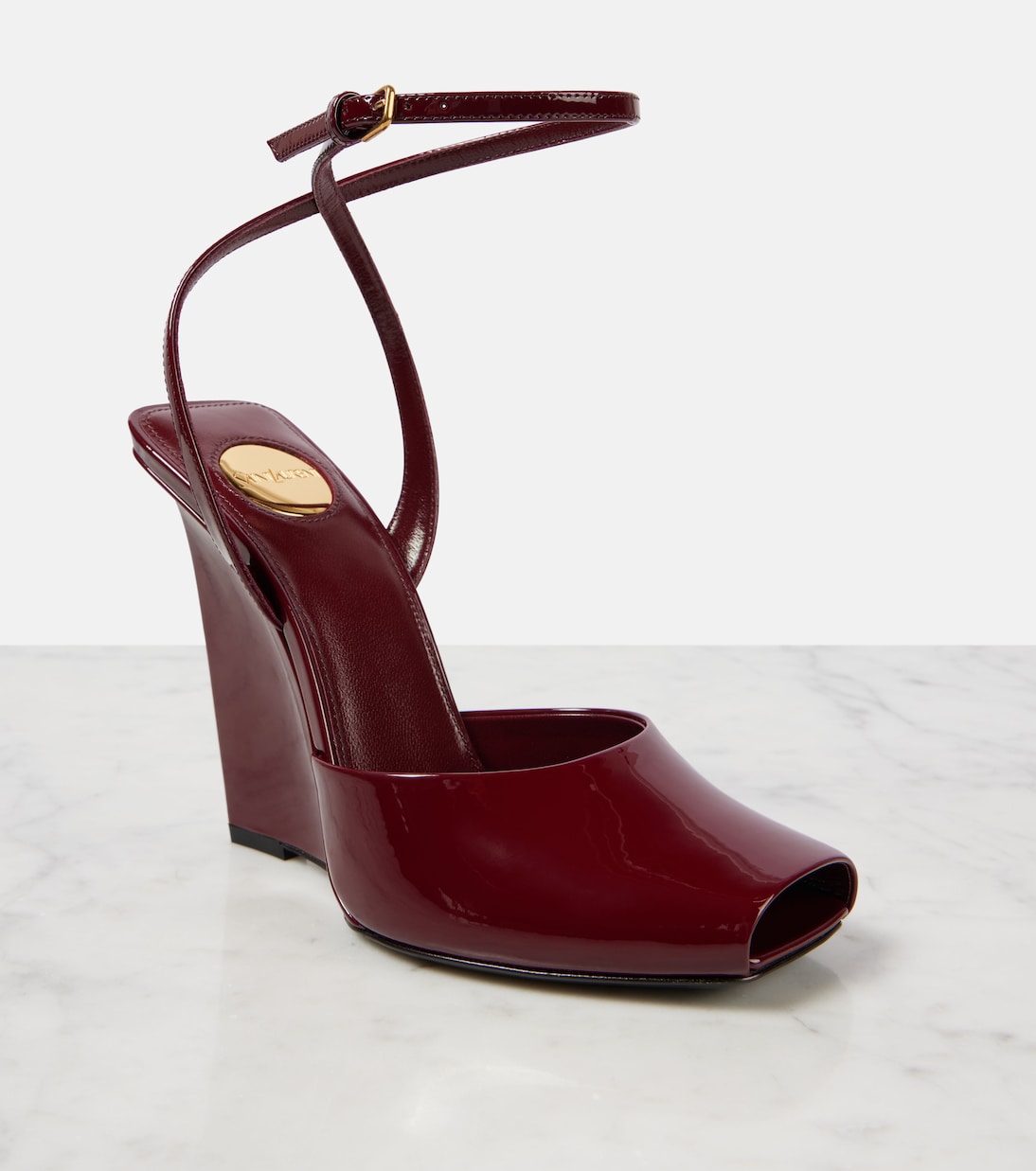 Sandali La Scandale 110 in vernice con zeppa | Saint Laurent