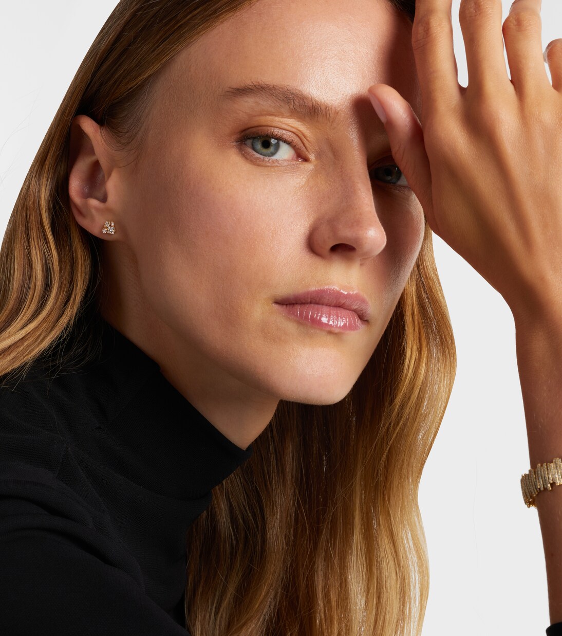 18kt gold earrings with diamonds | Suzanne Kalan