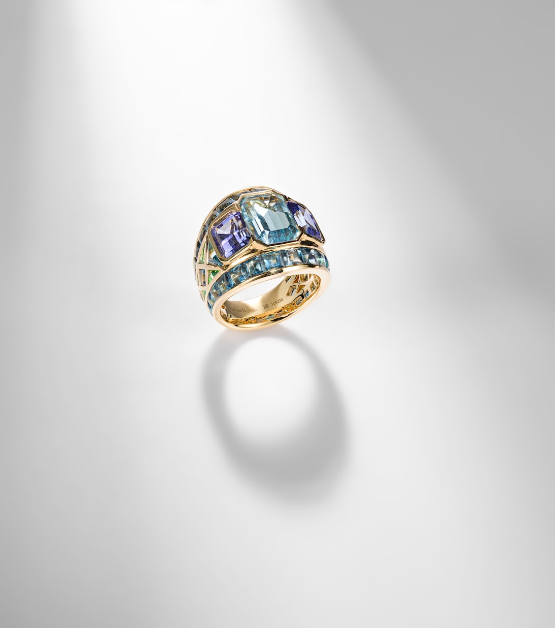 Ezia 18kt gold ring with gemstones | Marina B