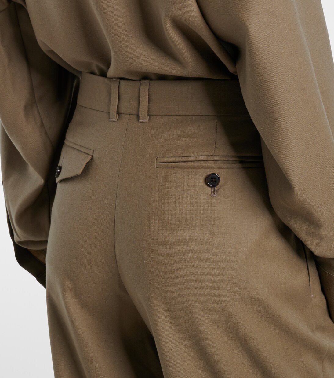 Pantalones Sorina de lana virgen de tiro alto | The Row