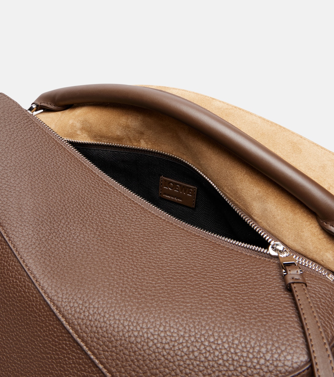 Tote Puzzle Edge Large aus Leder | Loewe