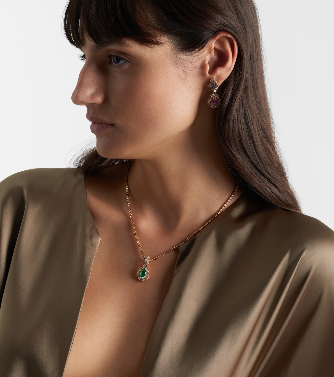 18kt gold pendant with emerald and diamonds | Suzanne Kalan
