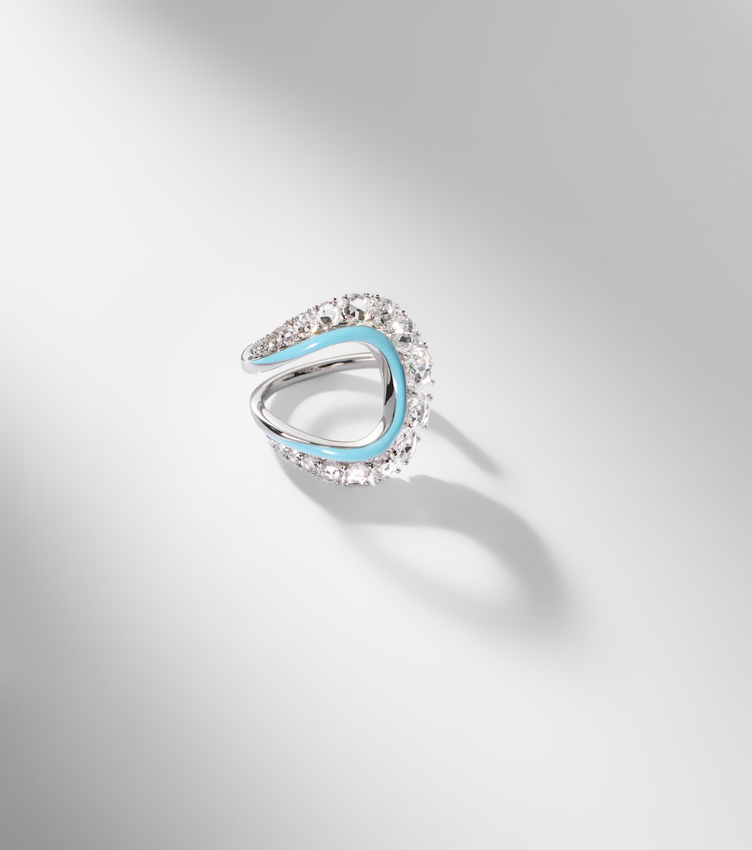 Moonlight 18kt white gold ring with diamonds and enamel | Kamyen