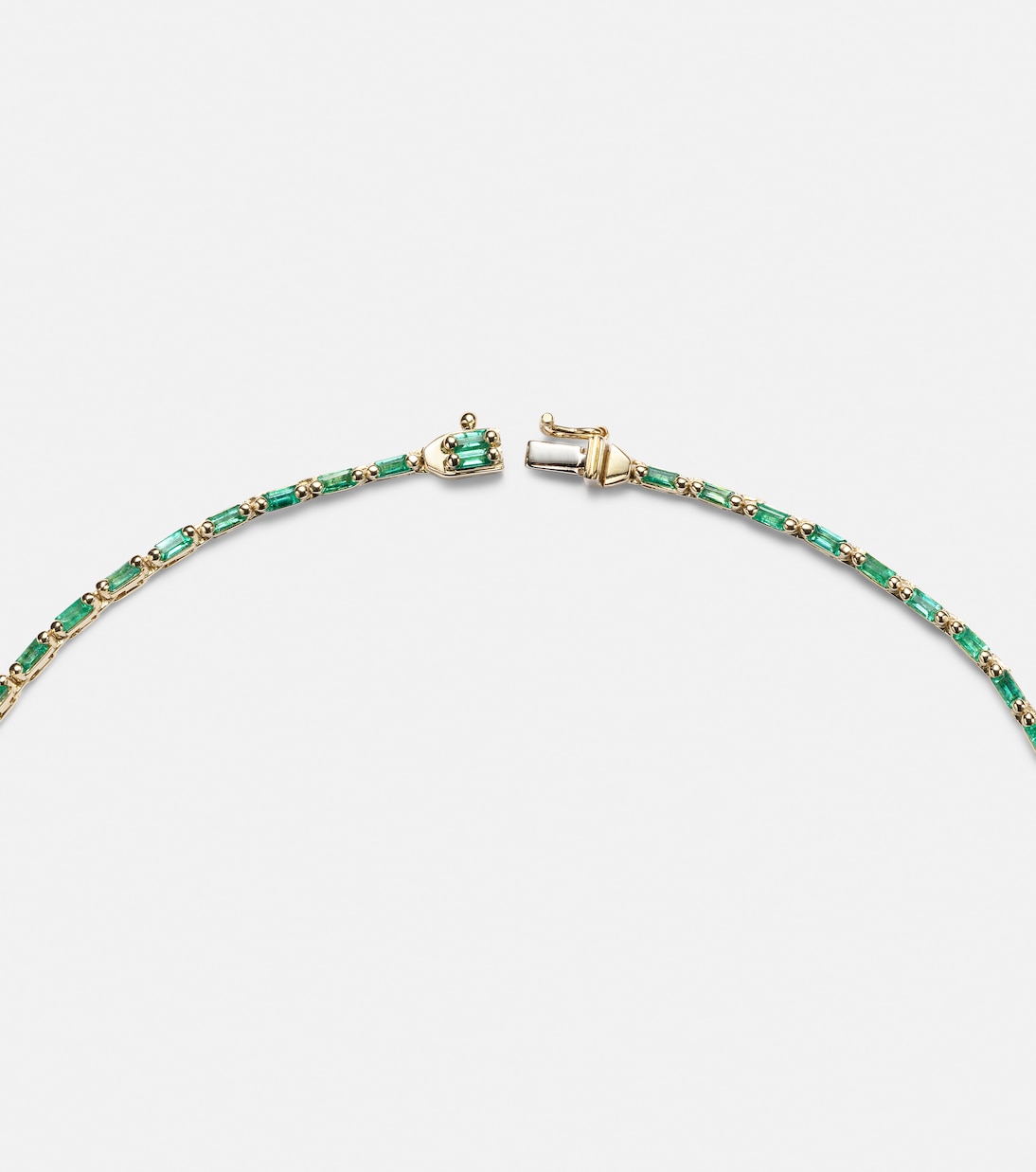 Collana in oro 18kt stile tennis con smeraldi firmata SUZANNE KALAN, design lineare e moderno per giovani trendsetter.