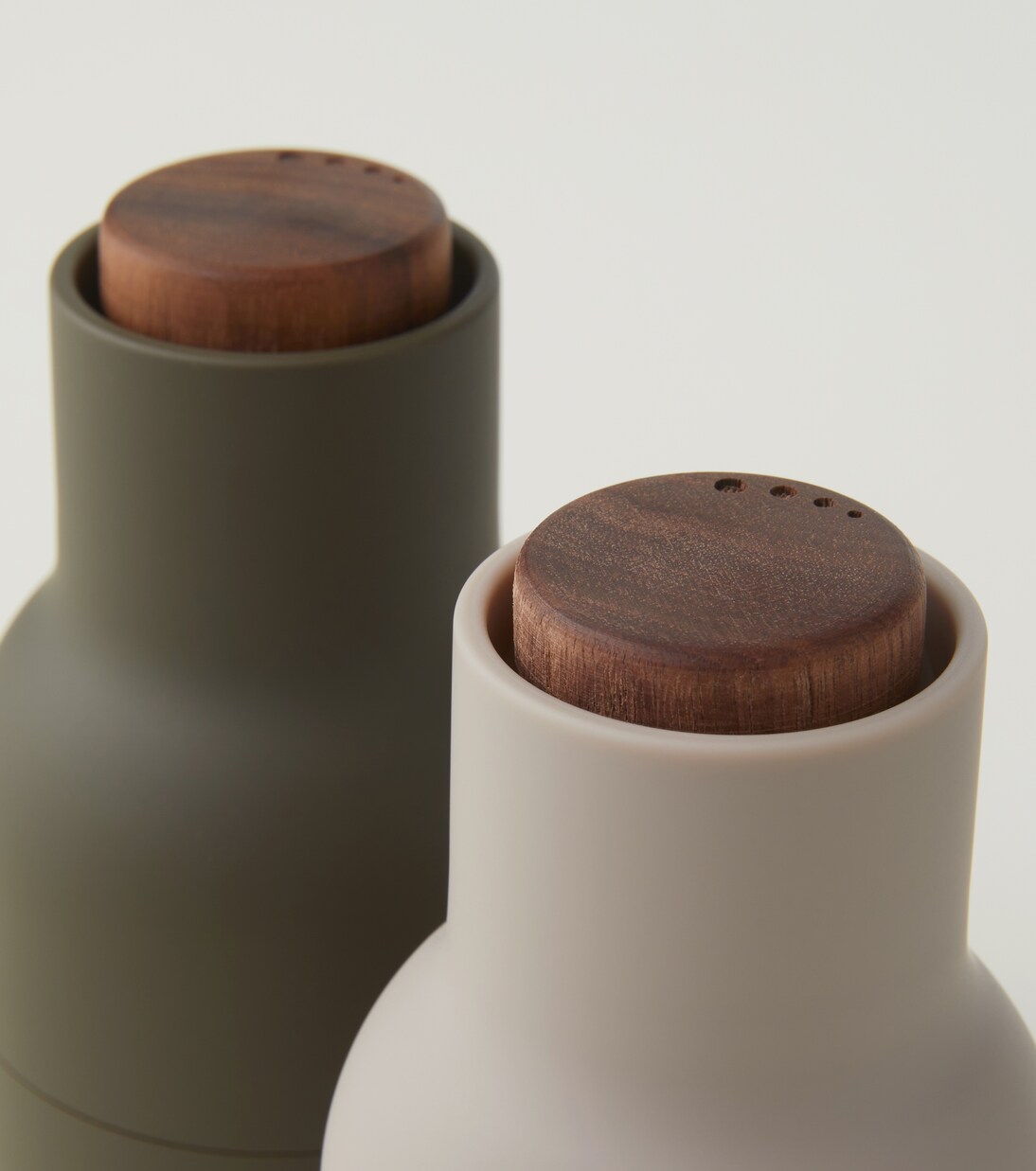 Bottle Small salt and pepper grinders by Norm Architects | Audo Copenhagen
