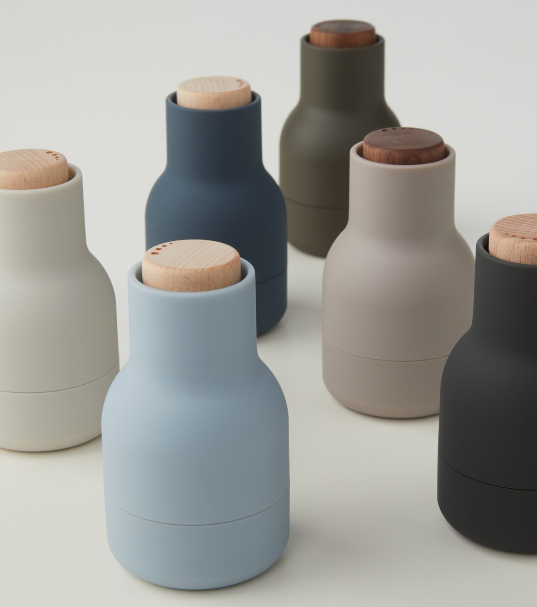 Bottle Small salt and pepper grinders by Norm Architects | Audo Copenhagen