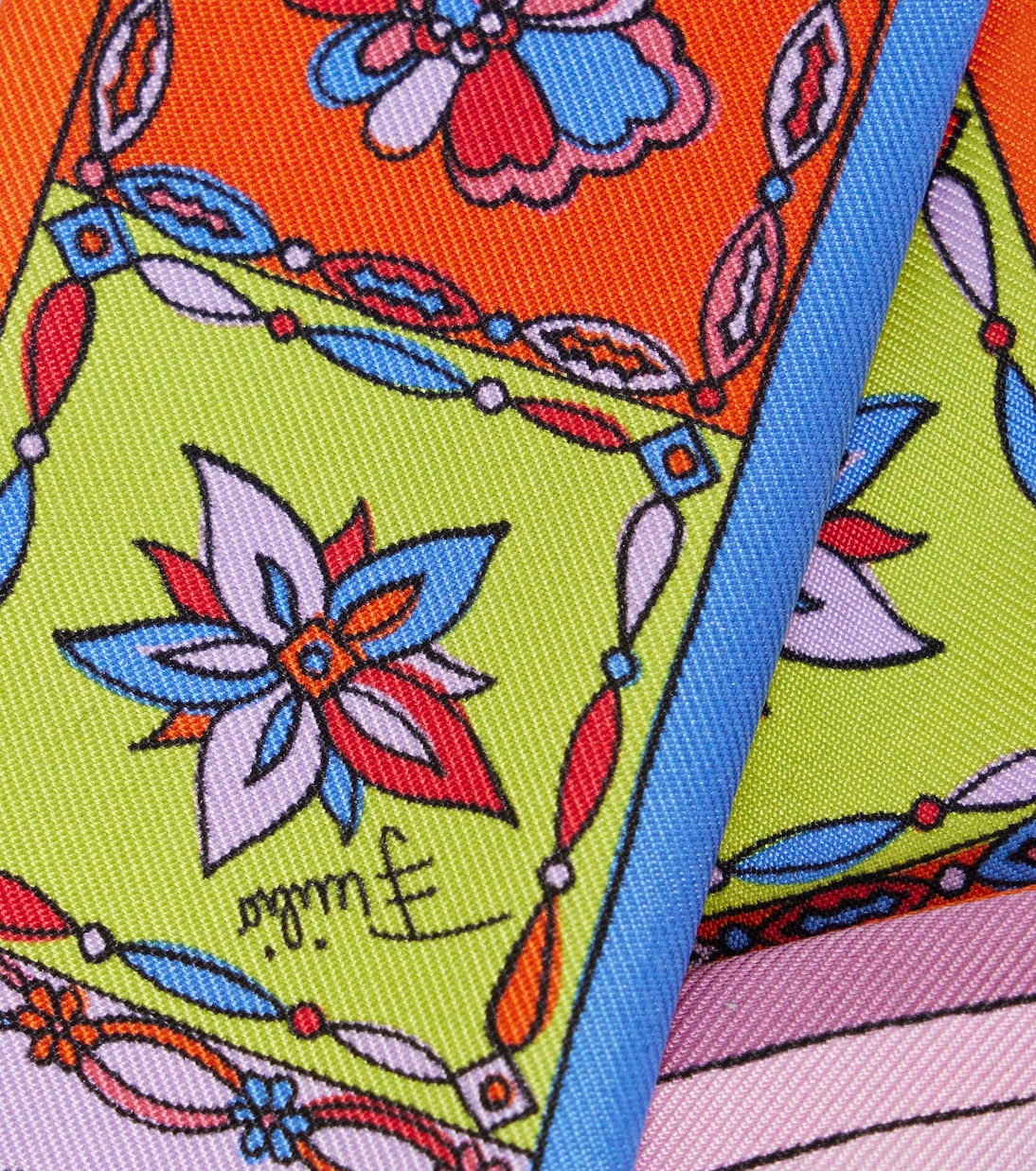 Foulard Iride Festa in Seta Pucci per Giovani Stilisti