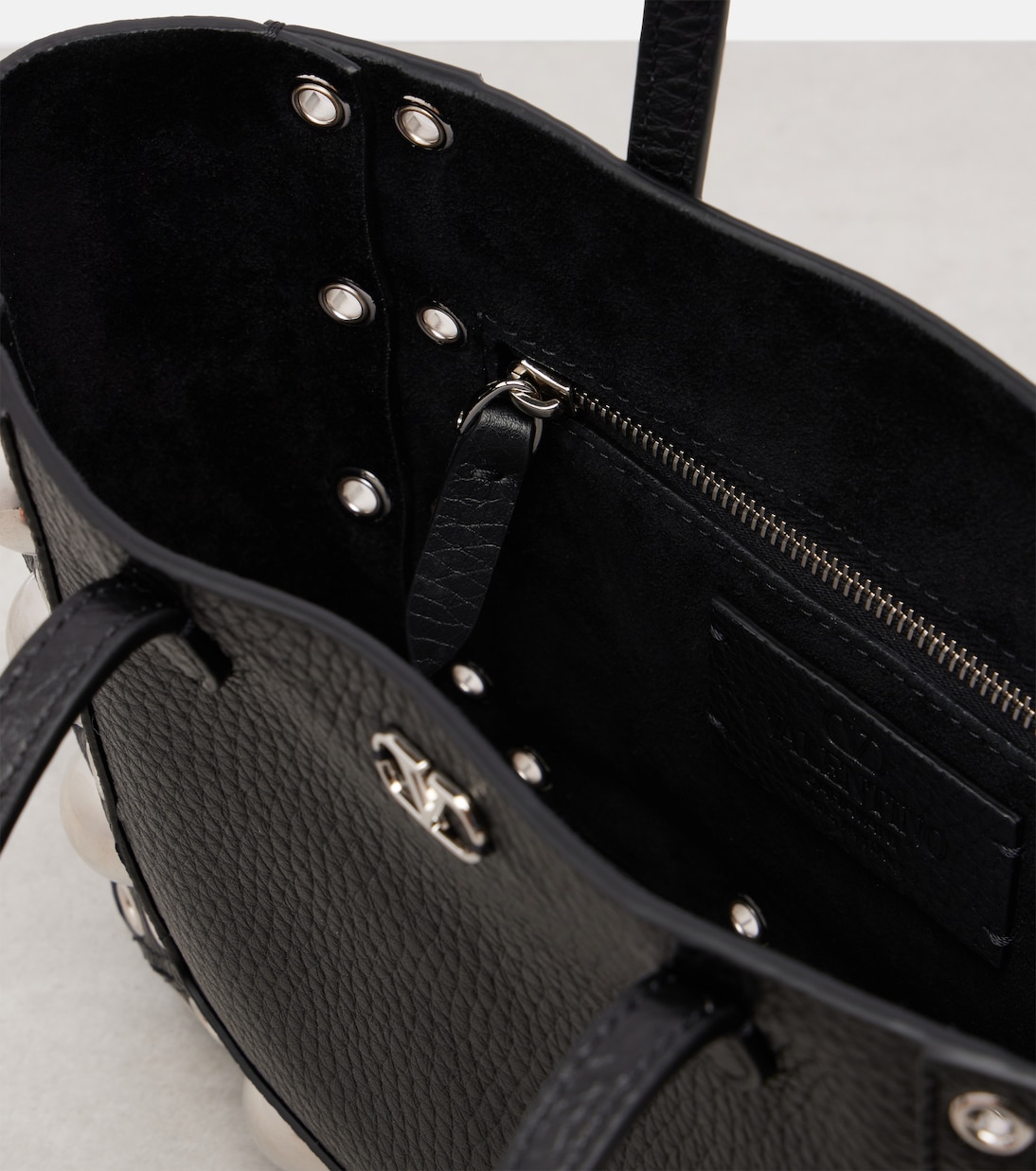 Nellcôte Mini embellished leather shopper | Valentino Garavani
