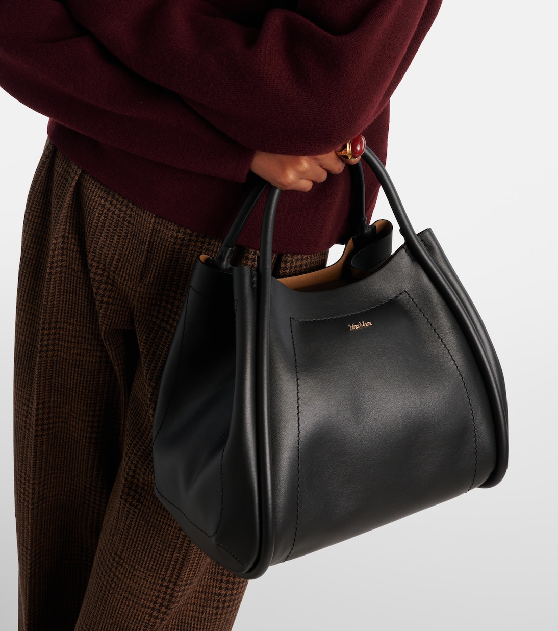 Marin Medium leather tote bag | Max Mara