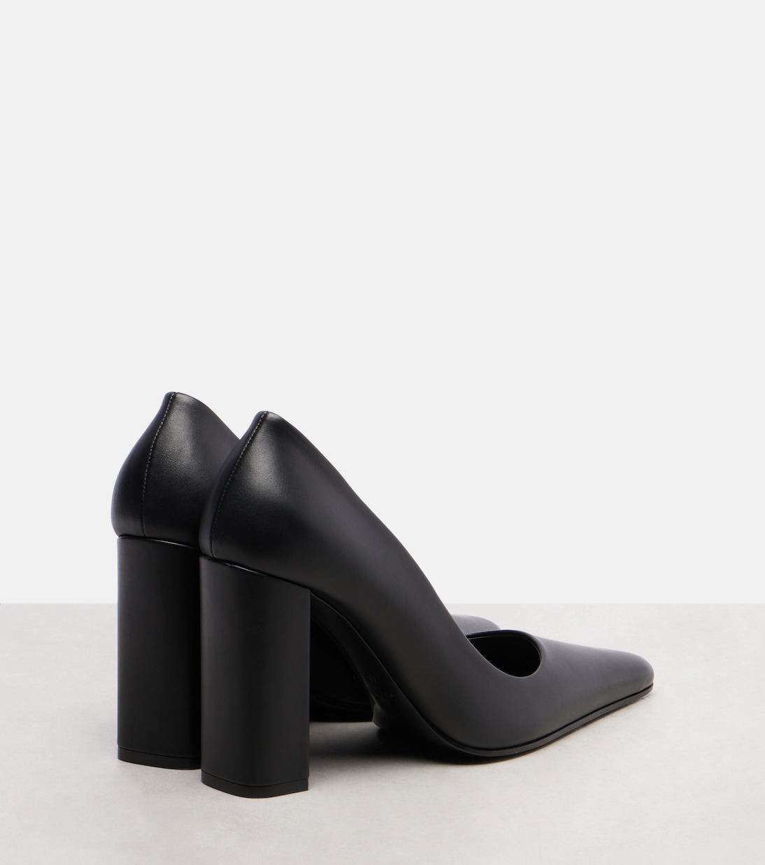 Pointy 90 leather pumps | Alaïa