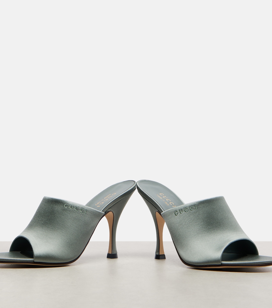 Pantoletten 95 aus Satin | Gucci