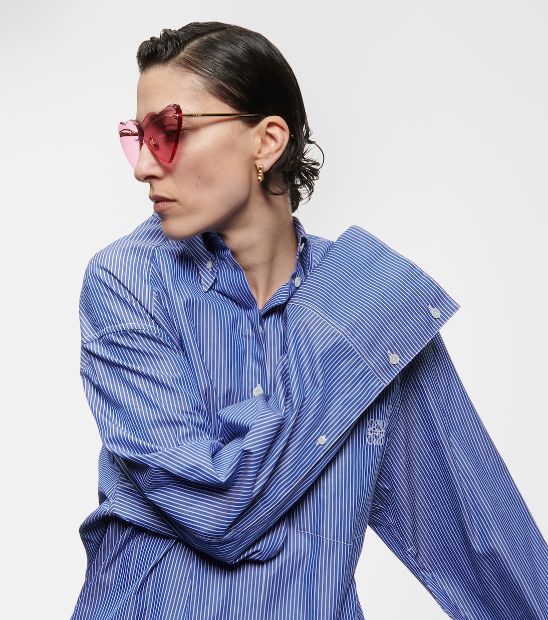 Occhiali da sole con cuore LOEWE Paula's Ibiza, stile giovane e trendy