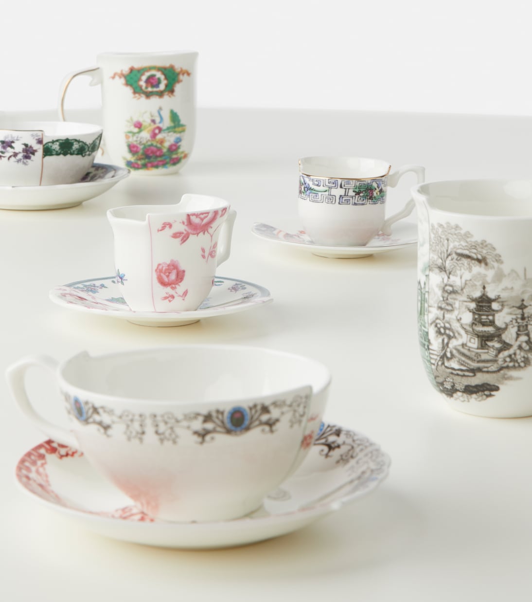 Hybrid Isidora teacup and saucer set | Seletti