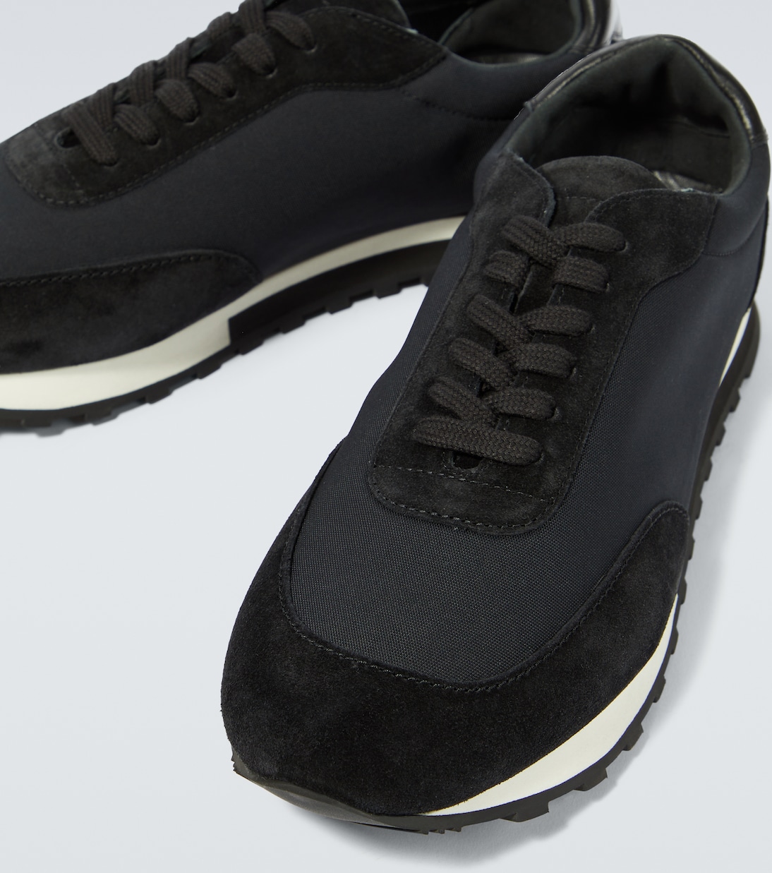 Sneakers Owen Runner mit Veloursleder | The Row